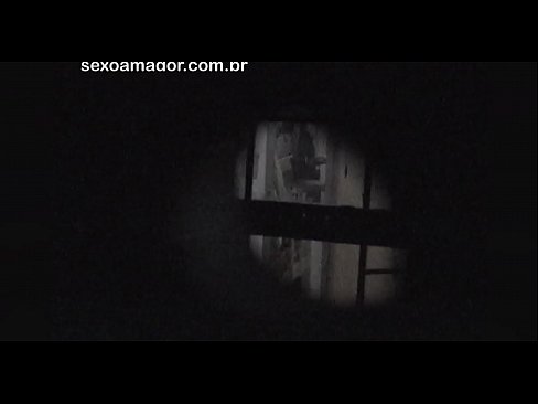 ❤️ Blondie estas sekrete filmita fare de najbara voyeur kaŝita malantaŭ kavaj brikoj ❤️❌ Fikado ĉe eo.porngipfy.ru
